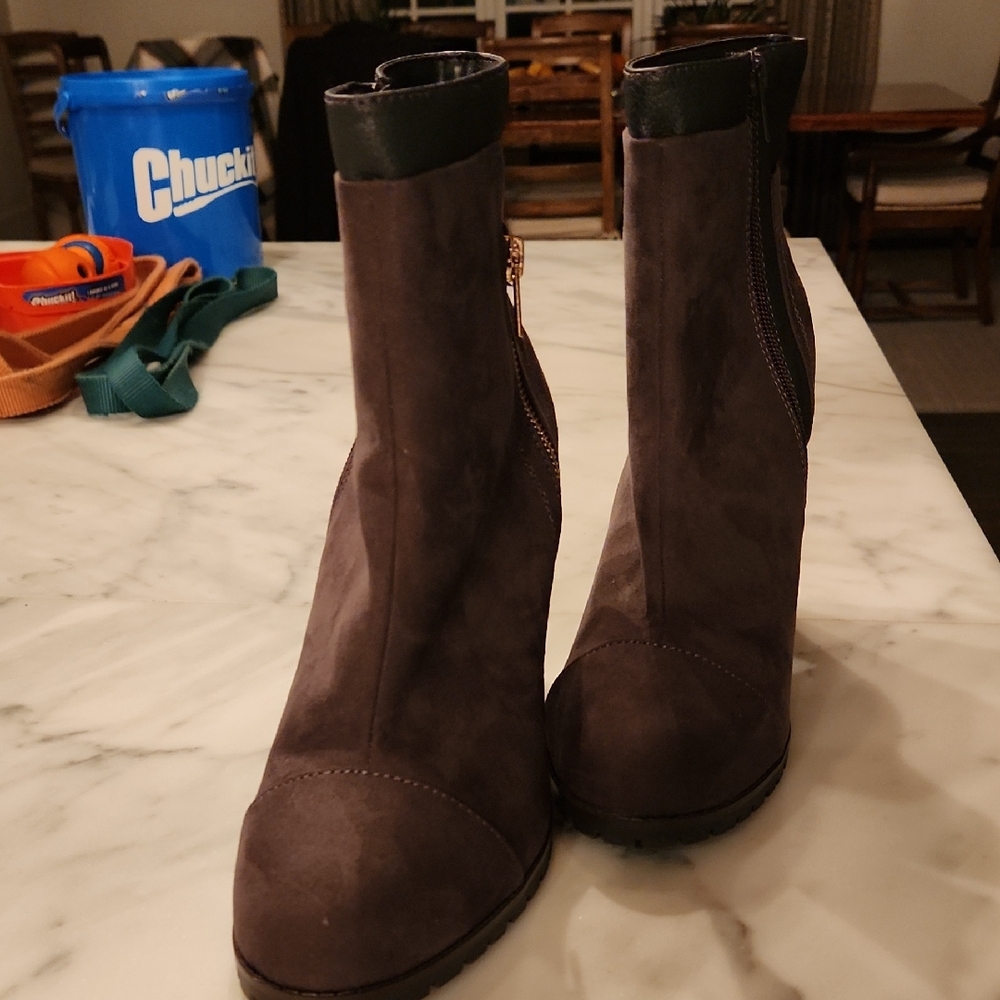 Juicy Couture Brown Heeled Boots
